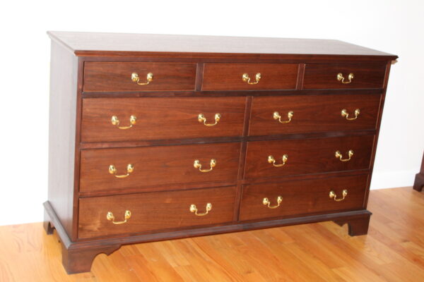 Mahogany Queen Anne 9 Drawer Dresser